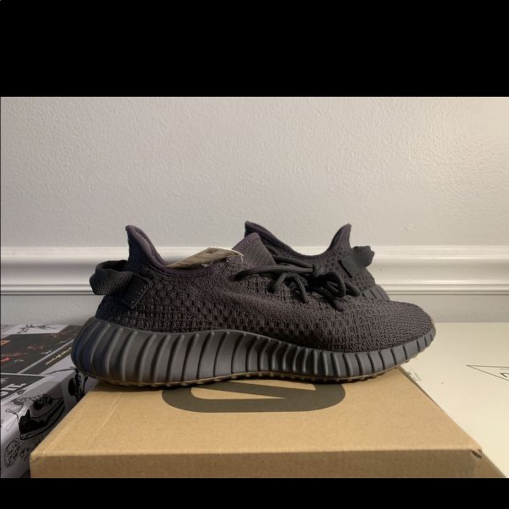 Yeezy Boost 350 V2 Cinder Reflective - Picture 4 of 12